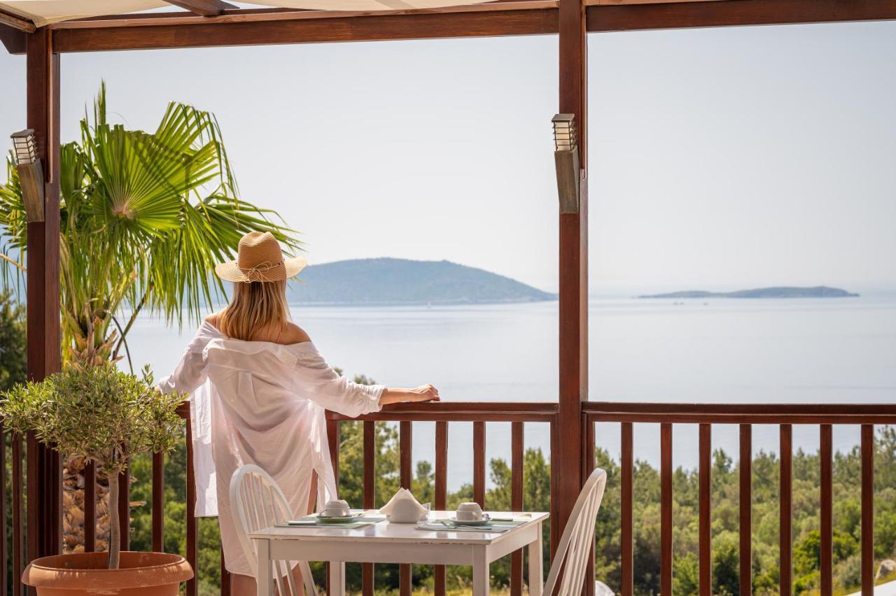 Naftilos Pythagoreio  Bagian luar foto