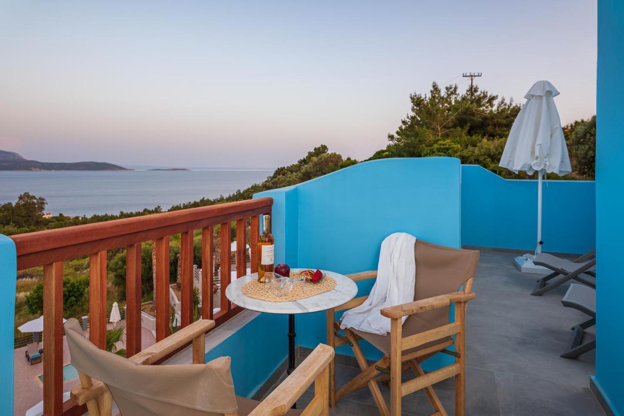 Naftilos Pythagoreio  Bagian luar foto