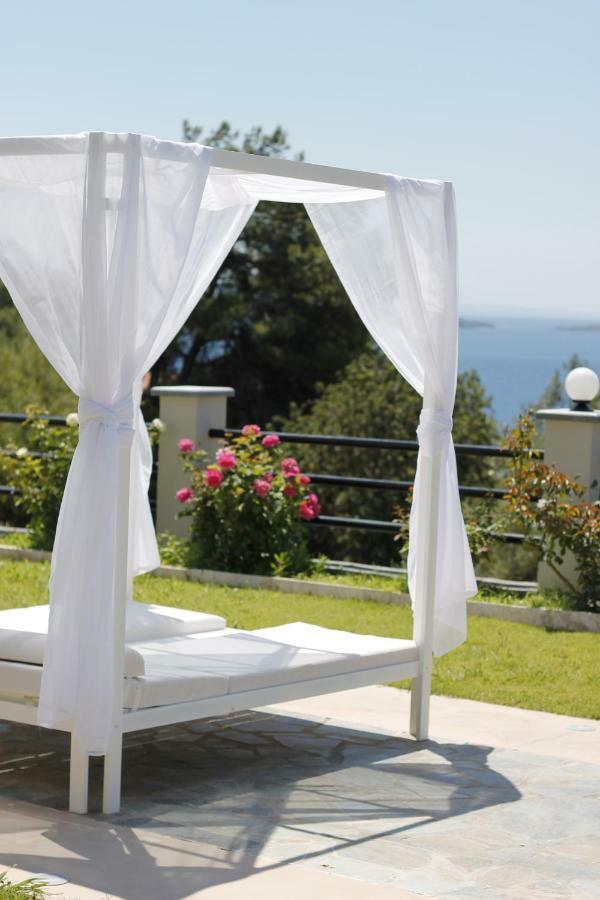 Naftilos Pythagoreio  Bagian luar foto